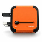 Adaptateur de voyage universel Olyneia orange, vue latérale du sélecteur et des trois broches britanniques UK déployées